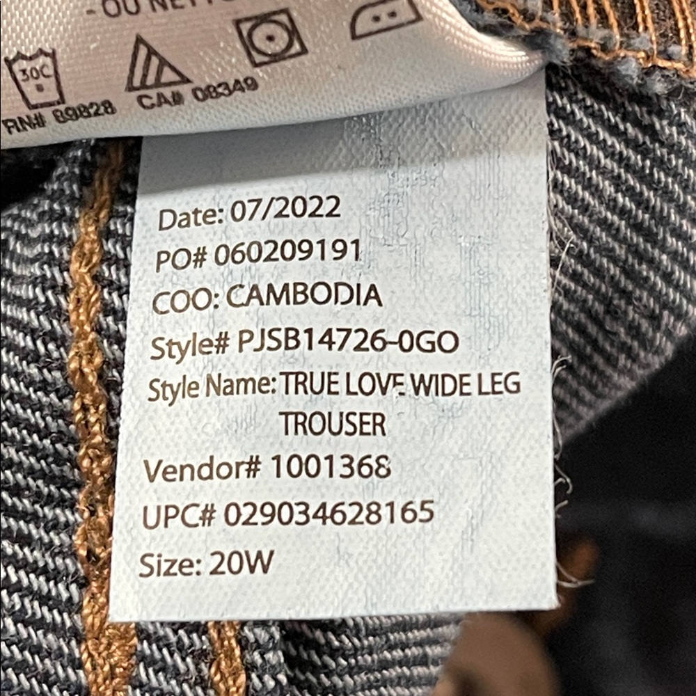Jessica Simpson True Love Wide Leg Trouser Jeans Plus Size 20W Dark Wash NEW - Picture 13 of 15